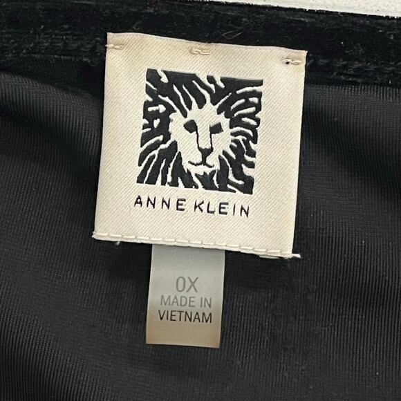 Anne Klein Black Velour Velvet Wrap Top Plus Size 0X Whimsigoth Dark Romance $89 - Picture 8 of 10